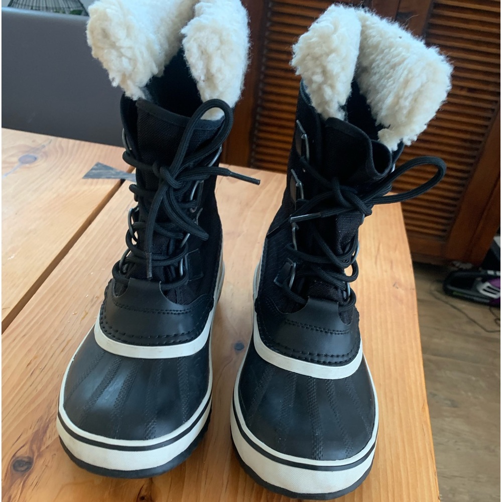 Like new SOREL winter boots US 6.5